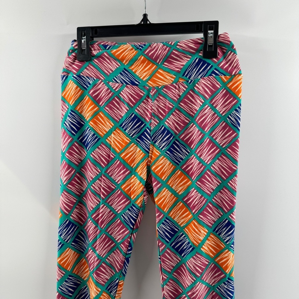 LuLaRoe One Size (OS) Leggings – Buttery Soft Stretchy Printed Leggings - Picture 3 of 5